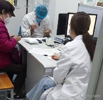 门做饭月入两万一天6单网友曝光细节麻将胡了试玩平台女子穿“瑜伽裤”上(图15)