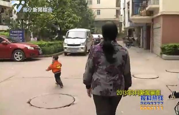 “妈妈”背后的原因……哭了！麻将胡了6岁男孩把保姆当成(图8)